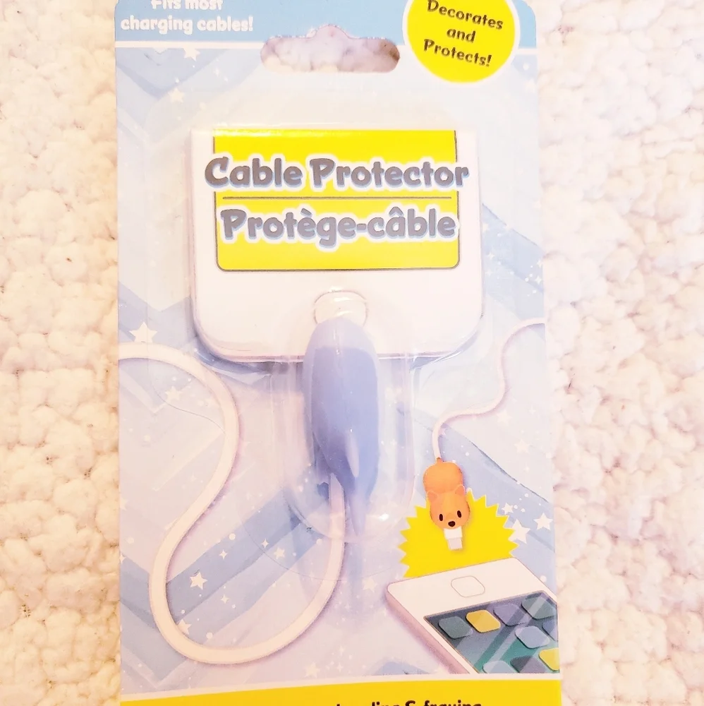 🐋Grey Whale Cable Protector. NWT.